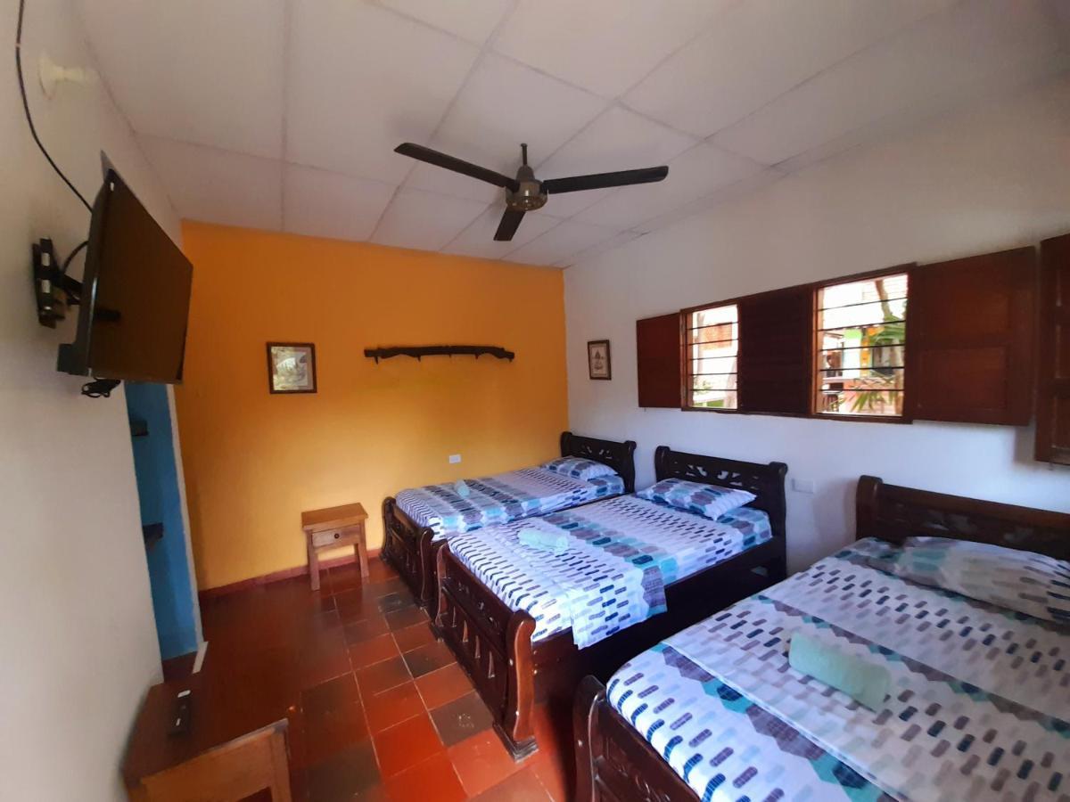 Hostal La Casa De Felipe Hostel Taganga Ngoại thất bức ảnh