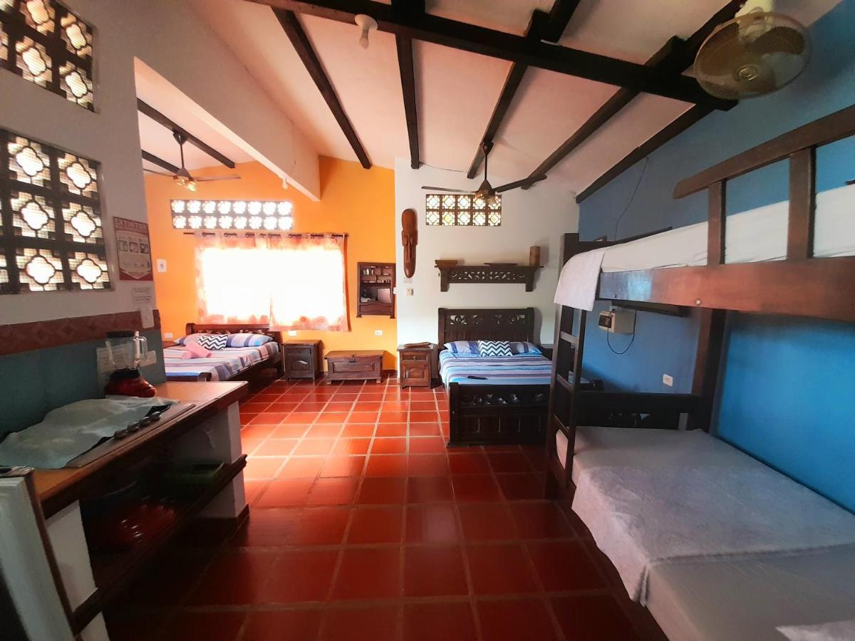 Hostal La Casa De Felipe Hostel Taganga Ngoại thất bức ảnh