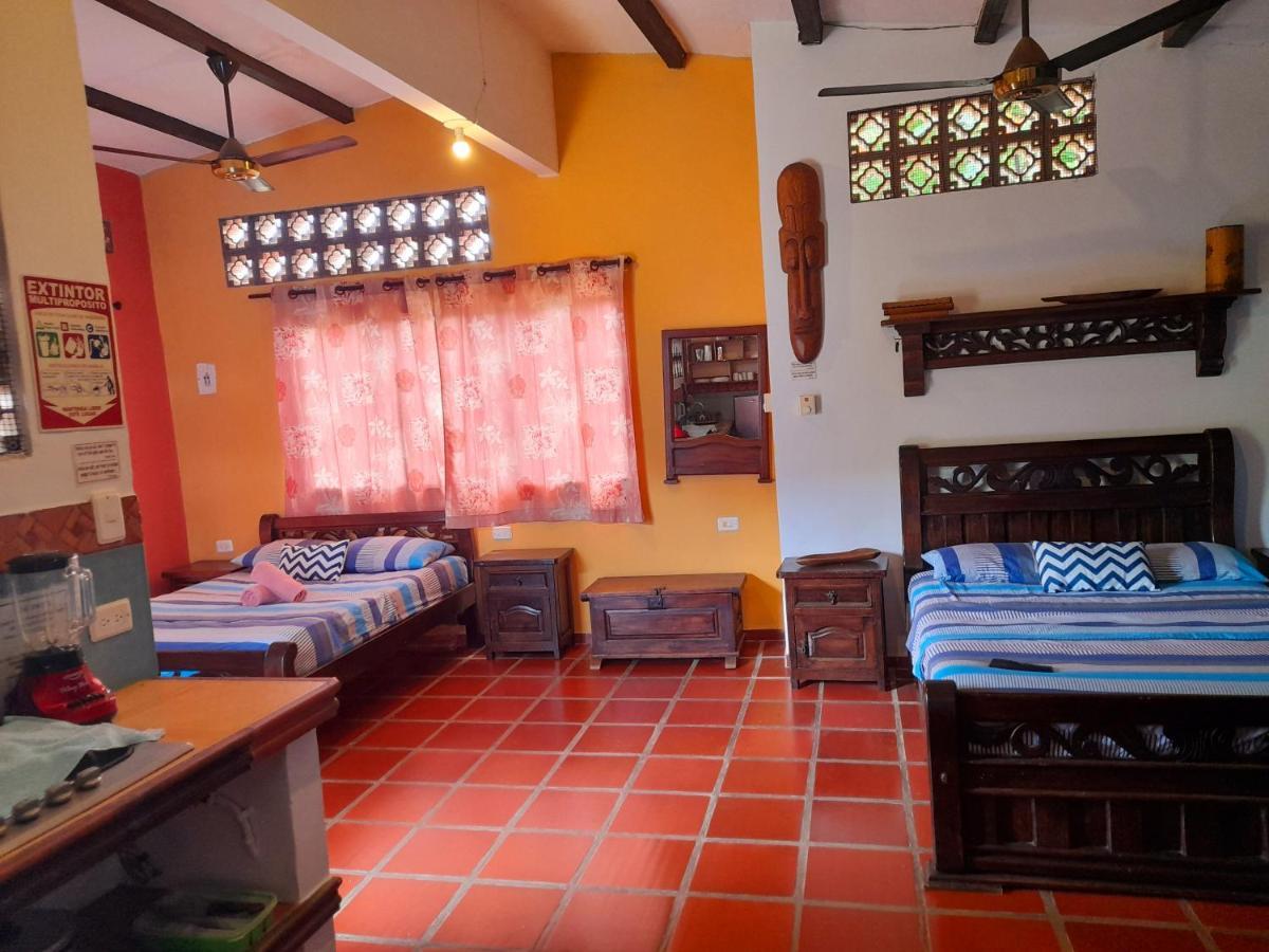 Hostal La Casa De Felipe Hostel Taganga Ngoại thất bức ảnh