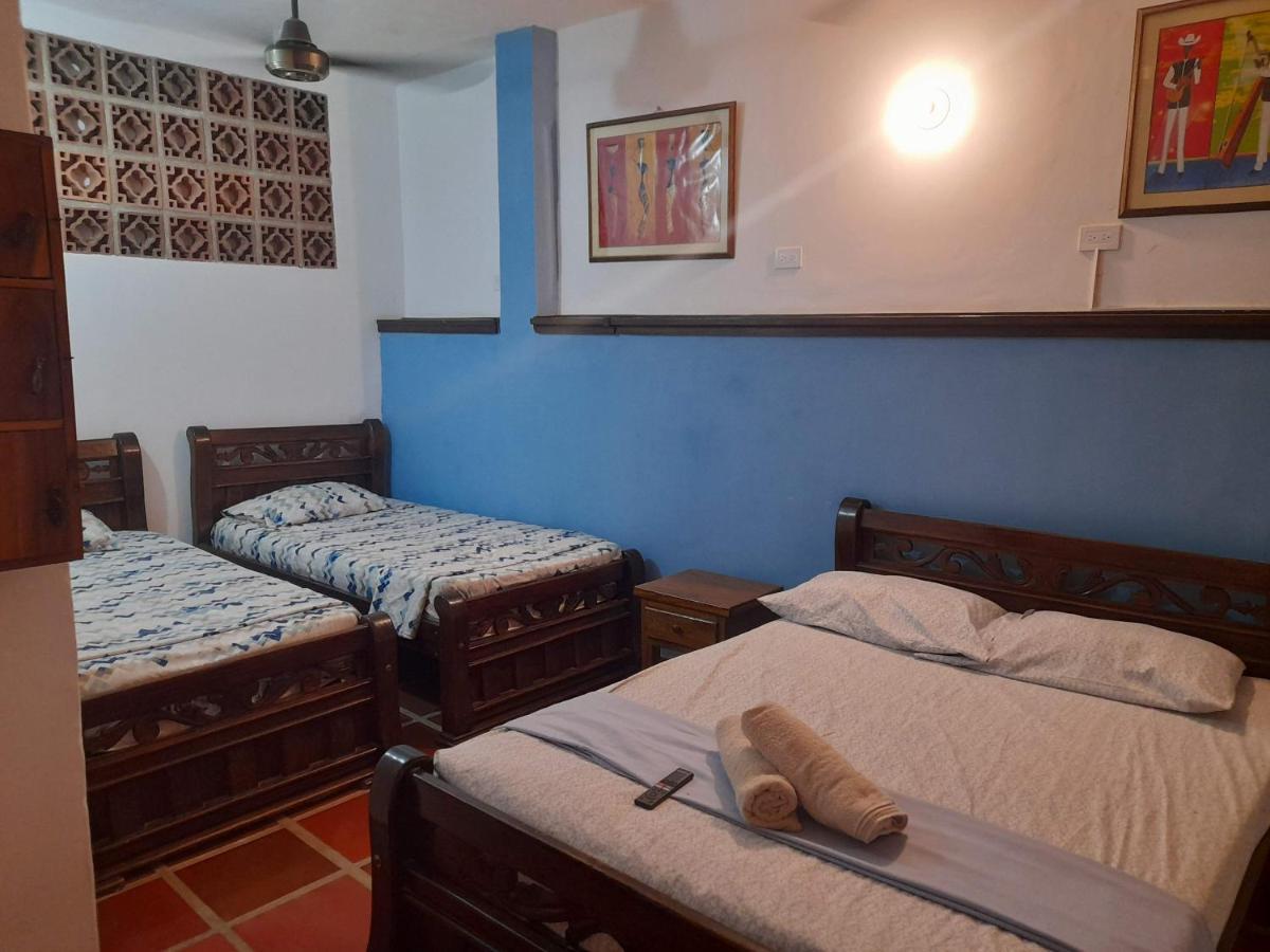 Hostal La Casa De Felipe Hostel Taganga Ngoại thất bức ảnh