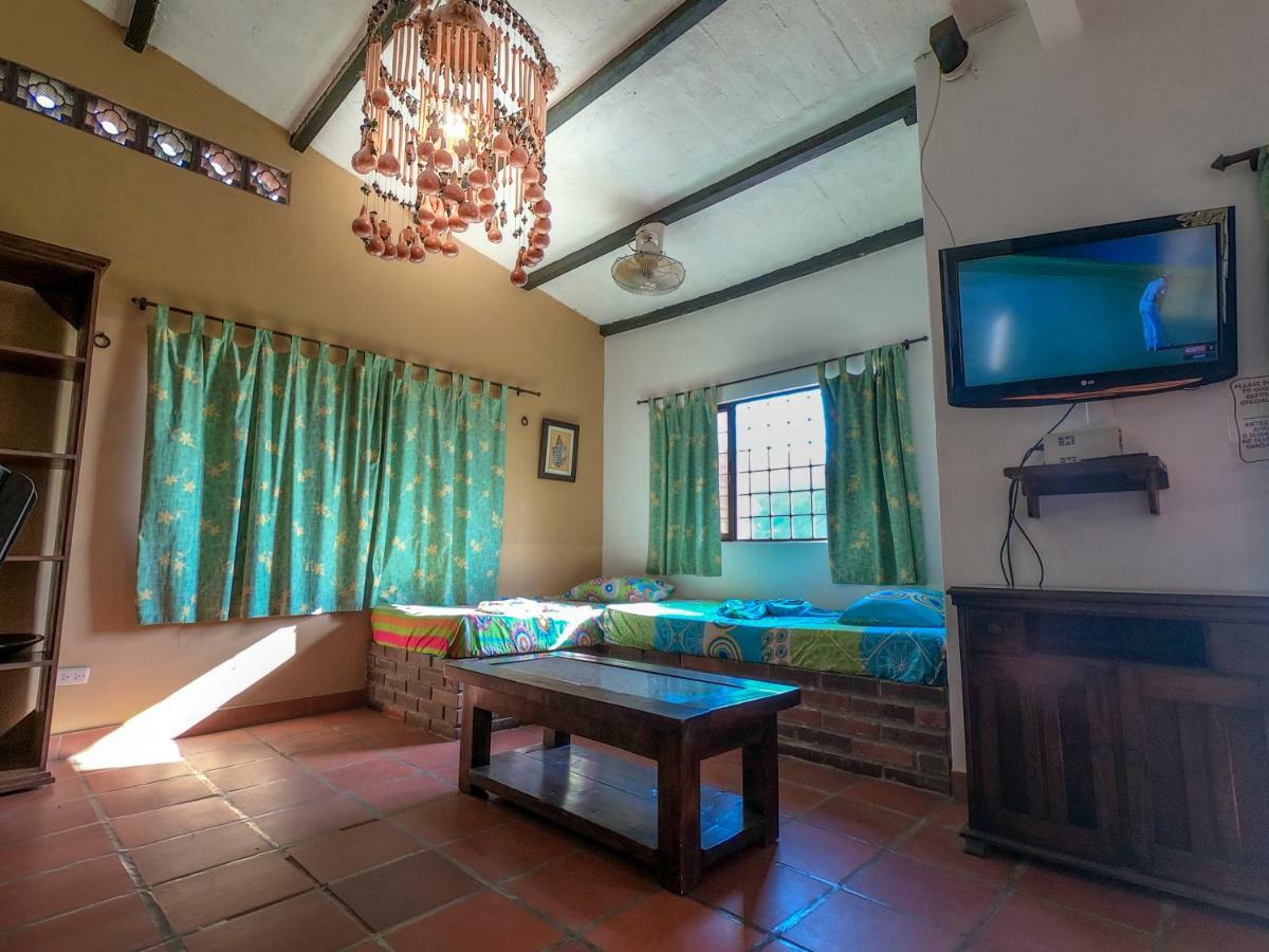 Hostal La Casa De Felipe Taganga Ngoại thất bức ảnh