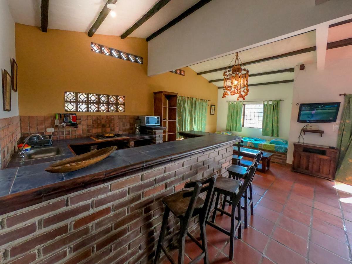 Hostal La Casa De Felipe Hostel Taganga Ngoại thất bức ảnh