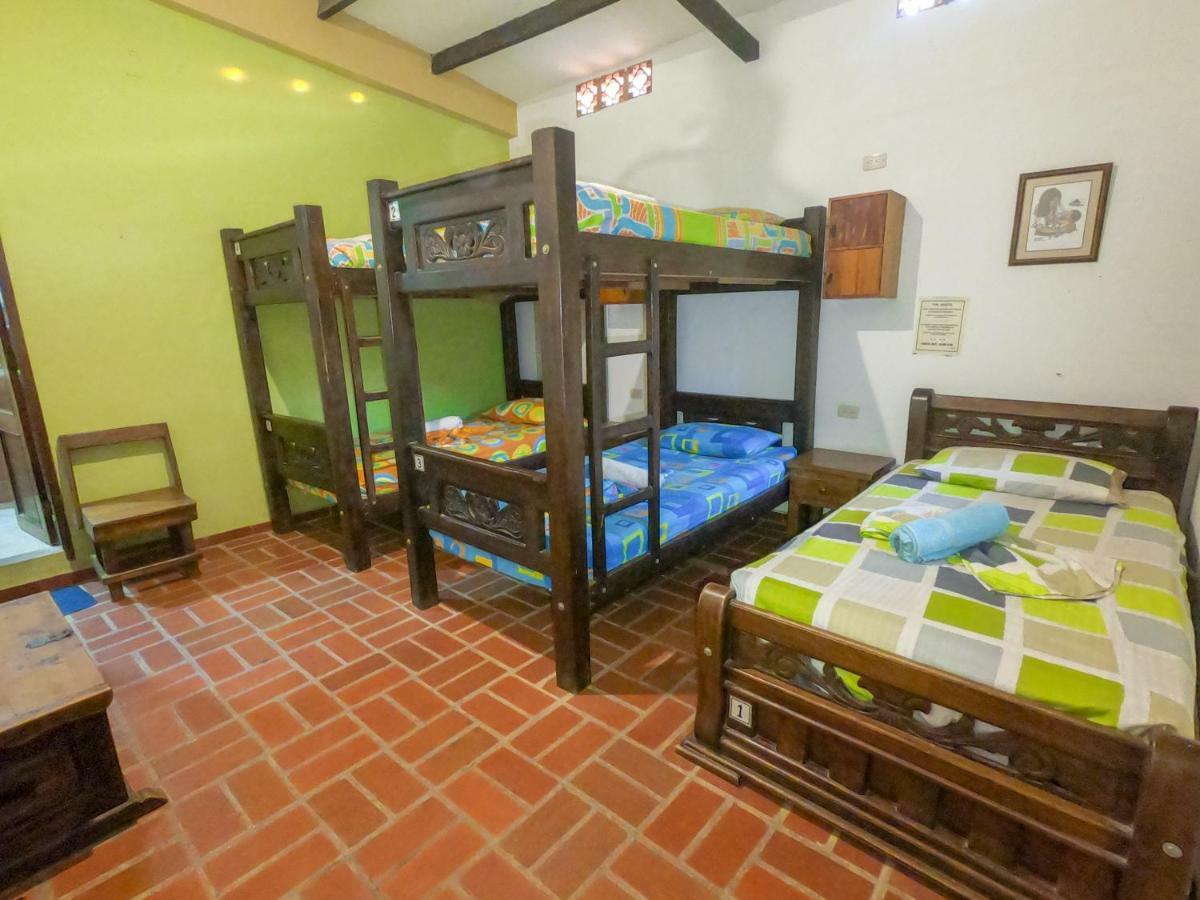 Hostal La Casa De Felipe Hostel Taganga Ngoại thất bức ảnh